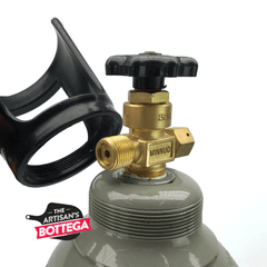 products-2.6kg_gas_tank_cylinder_co2_artisan_s_bottega_closeup_3.png